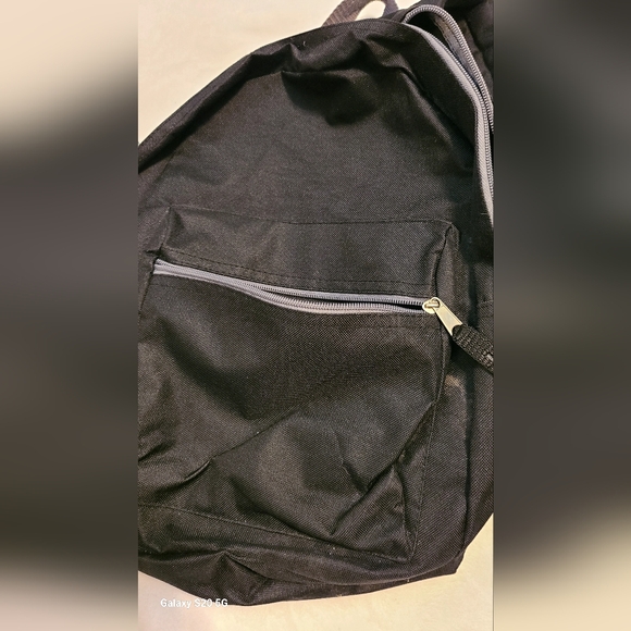 Standard medium simple black  12×16  size  backpack - Picture 6 of 8